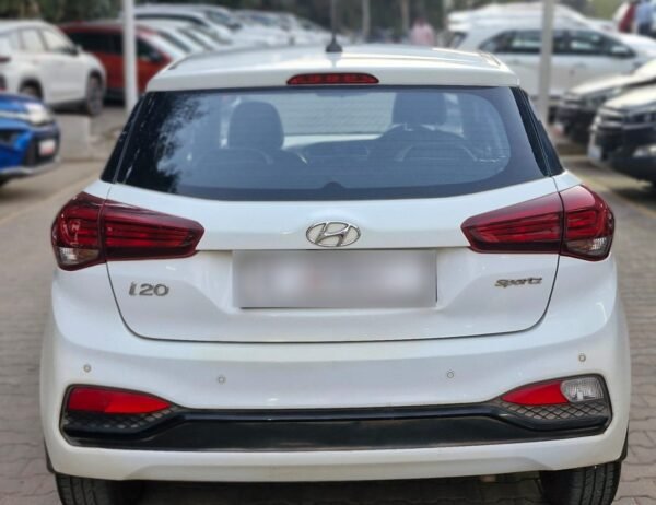 HYUNDAI I20 SPORTZ 1.2 - Image 3